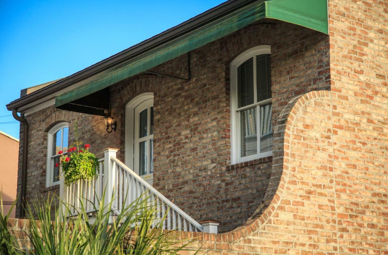 The Inn On West Liberty Savannah Exterior photo